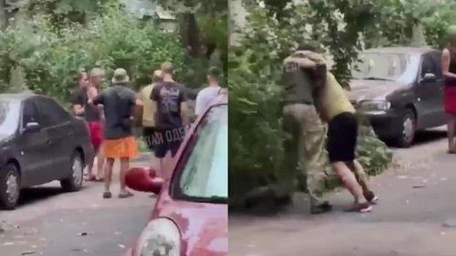 男子吃瓜团,揭秘娱乐圈幕后故事与八卦风云