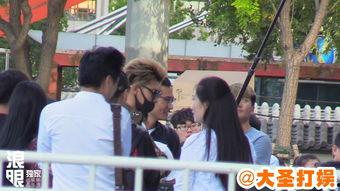 戴墨镜吃瓜群众,吃瓜群众揭秘娱乐圈风云