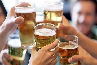 喝小酒喝多了睡觉吃瓜